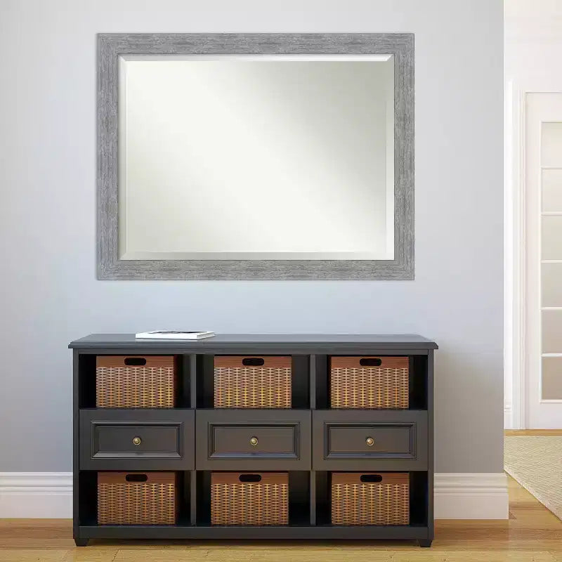 Specchio da parete rustico con cornice effetto corteccia da 45"x35" grigio: smussato, con cornice in polistirene, nessun assemblaggio