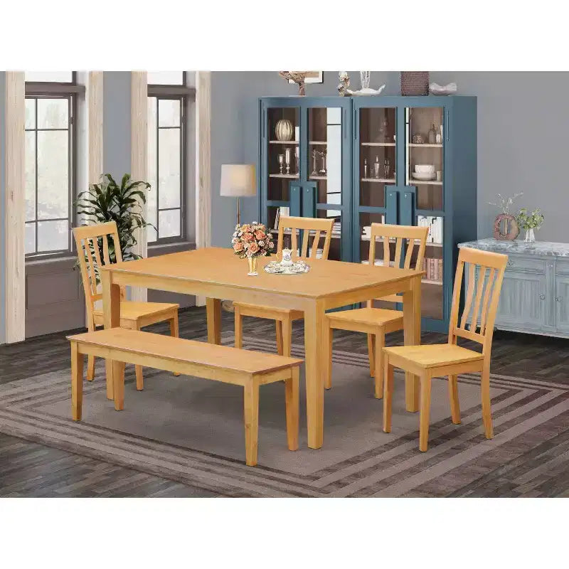 Tavolo da pranzo rettangolare in legno massello con finitura in rovere naturale, 6 pezzi, con 1 panca, 4 sedie con schienale a doghe, 6 posti a sedere