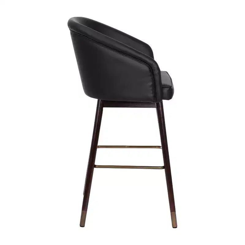 Sgabello da bar moderno Margo di grado commerciale con schienale medio, gambe in legno di faggio e schienale curvo