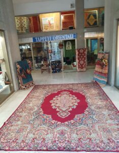 Tappeti per arredamenti classici e moderni -vendita tappeti anche a domicilio per la zona di Trieste Muggia Opicina Duino Cervignano Gorizia Monfalcone 